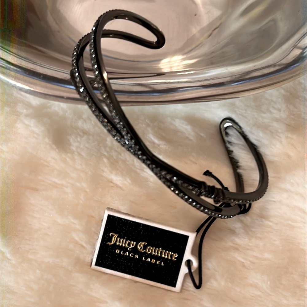 NWT Juicy Couture Pave Infinity Luxe Wishes Crossover Bracelet in Jet - Picture 1 of 6